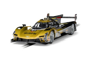Scalextric 1:32 Cadillac V-Series.R - Cadillac Racing No.01