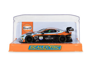Scalextric 1:32 Aston Martin GT3 Vantage